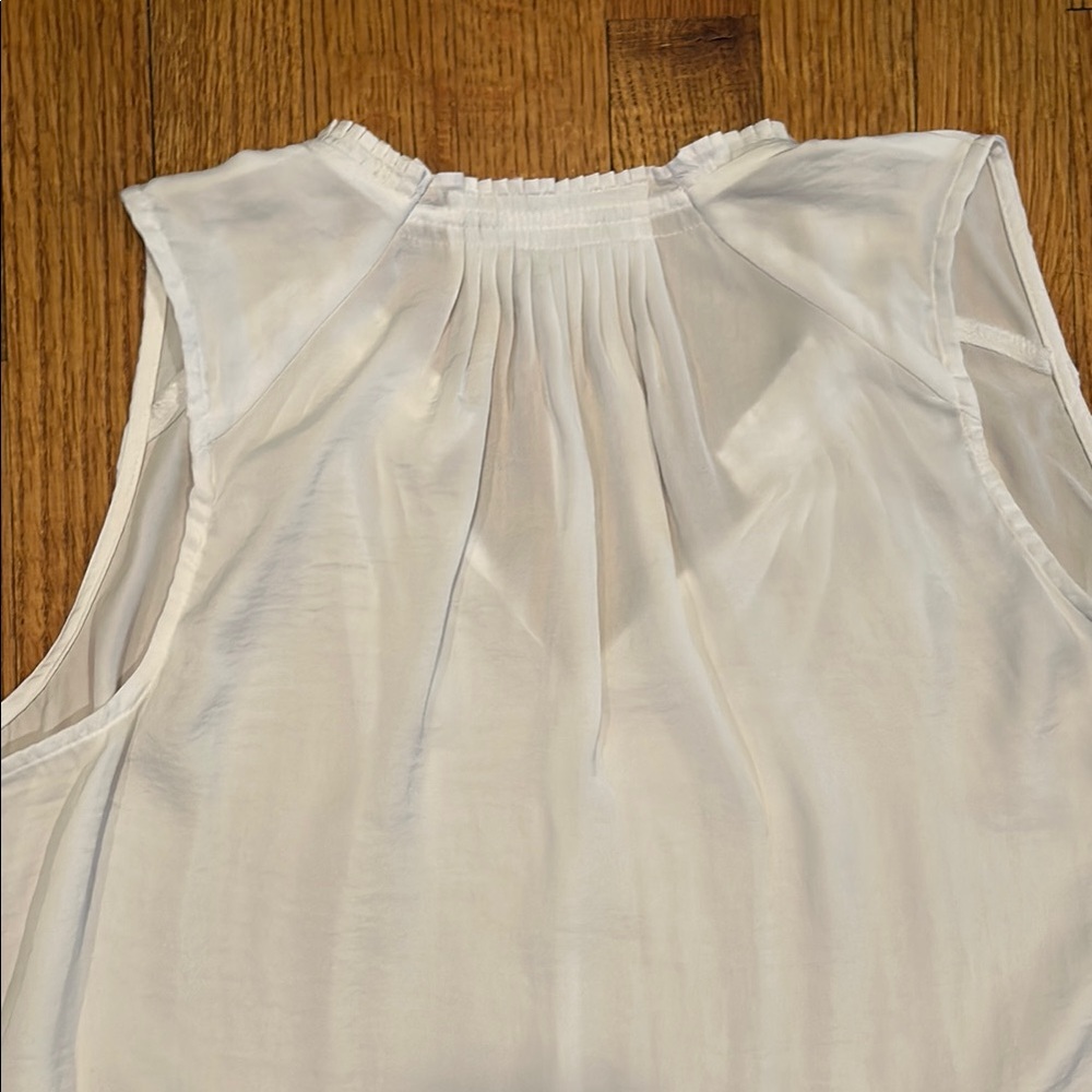 Simply Vera Vera Wang White Sleeveless Blouse - Picture 7 of 11